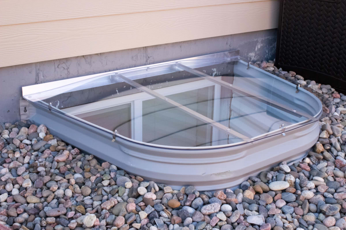 bubble window well cover