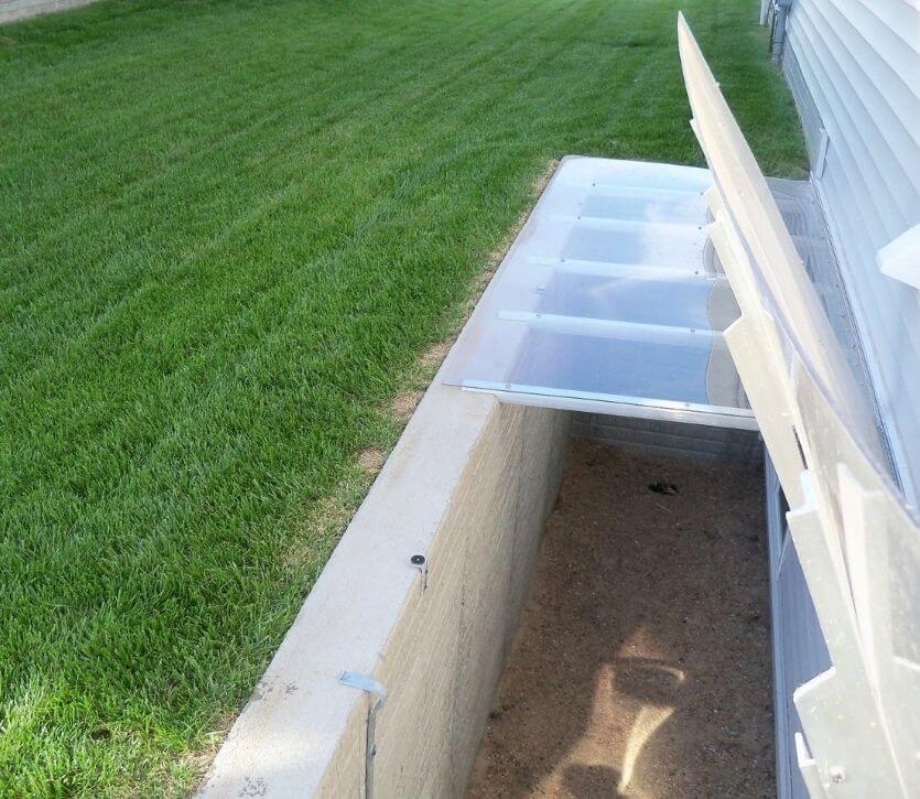 102 x 40 Sloped Cover with Double-Split System on Extra Large Wells