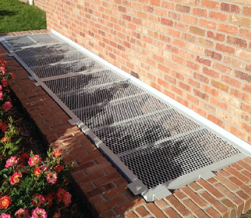 169 x 38 Grate with Escape Hatch on Extra Large Wells