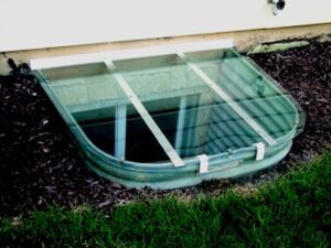 42” x 38” Flat cover, Metal well