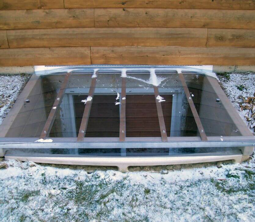 60 x 49 Sloped Cover on Large Plastic Wells