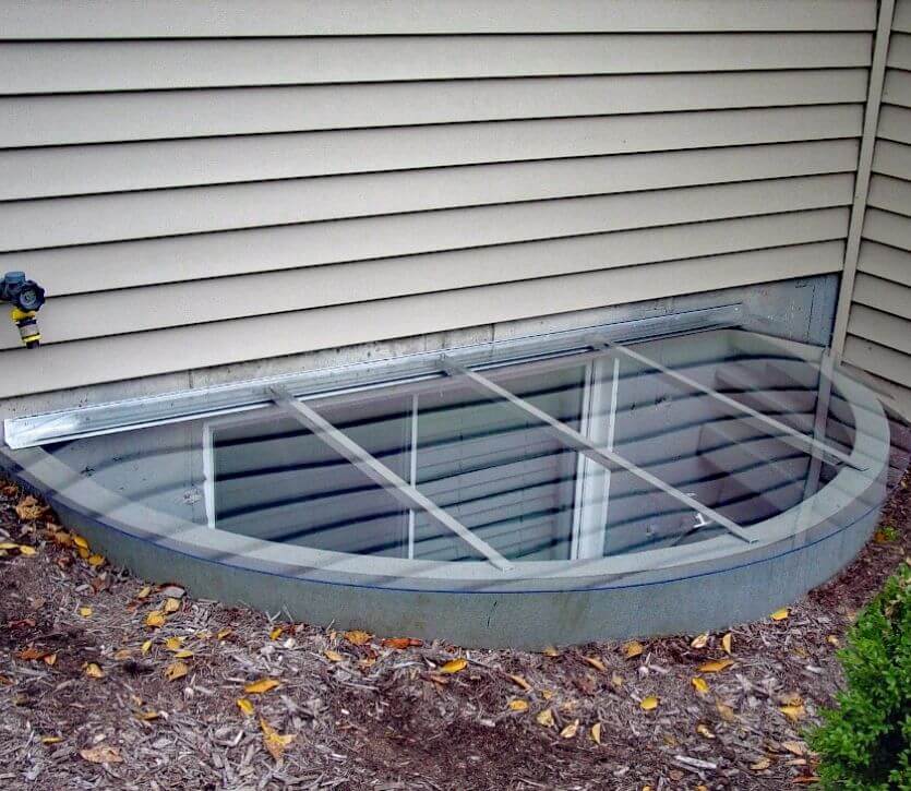 82 x 40 Sloped Cover on Large Plastic Wells