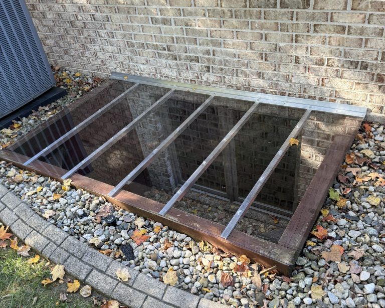Flat cover, timber well 80x48